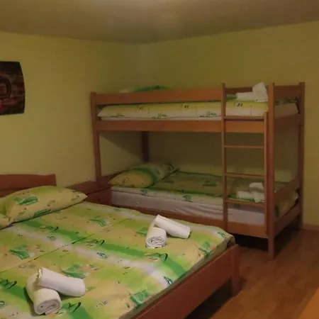 Apartmaji Nena דירה Rocinj