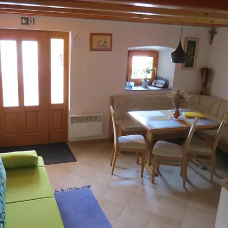 Apartmaji Nena דירה *