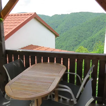Apartmaji Nena Rocinj