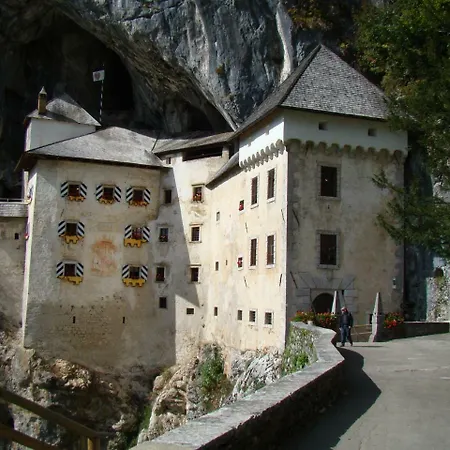 Apartmaji Nena Apartman