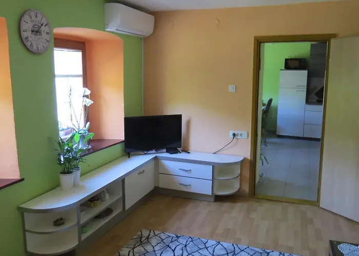 Apartmaji Nena Rocinj