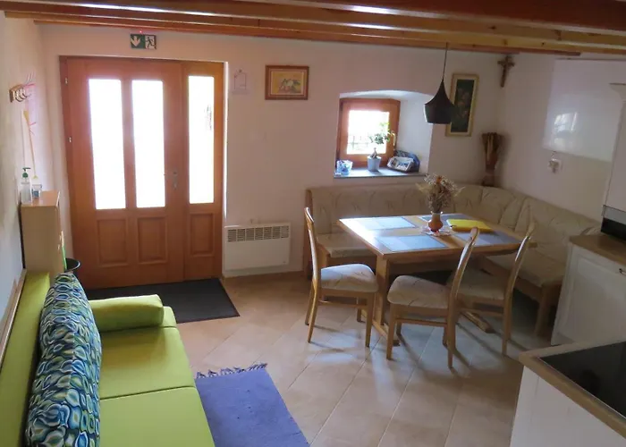 Apartmaji Nena Apartment *