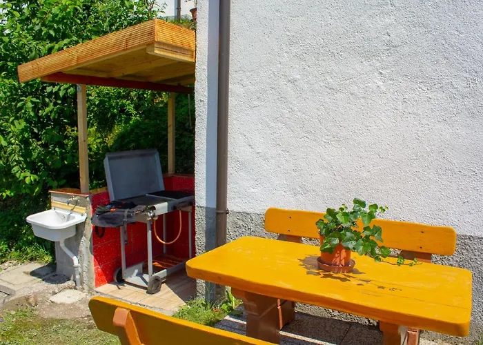 Apartmaji Nena * Rocinj